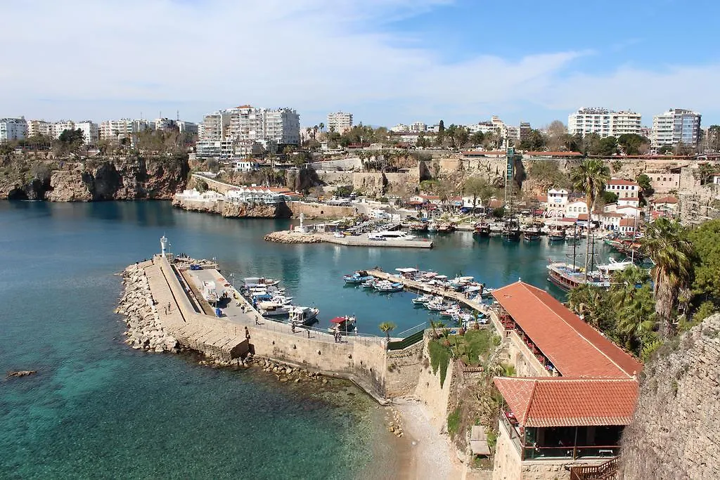 Lazer Pension Antalya 2*,